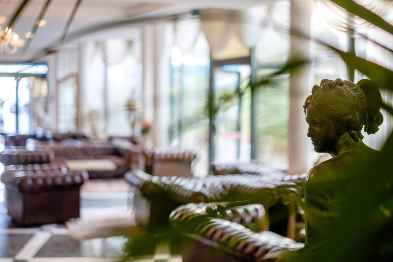 Hotel Bristol Белариа-Игеа Марина Екстериор снимка